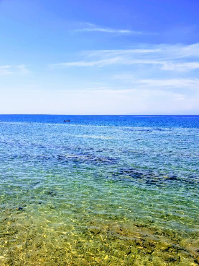 Emi'S Beach Apartment Nea Kallikrateia Zewnętrze zdjęcie