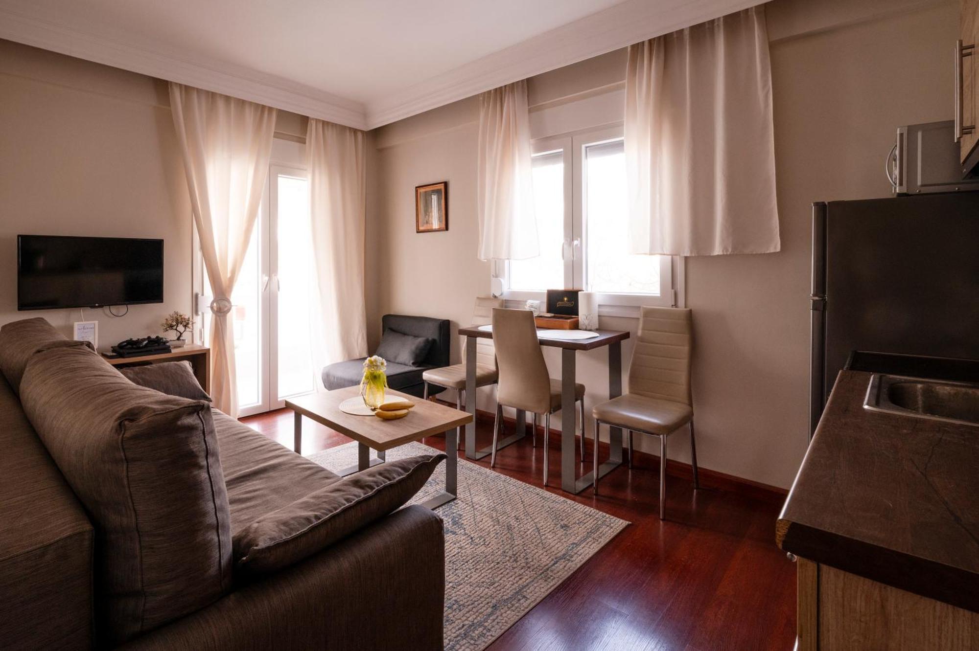 Emi'S Beach Apartment Nea Kallikrateia Zewnętrze zdjęcie